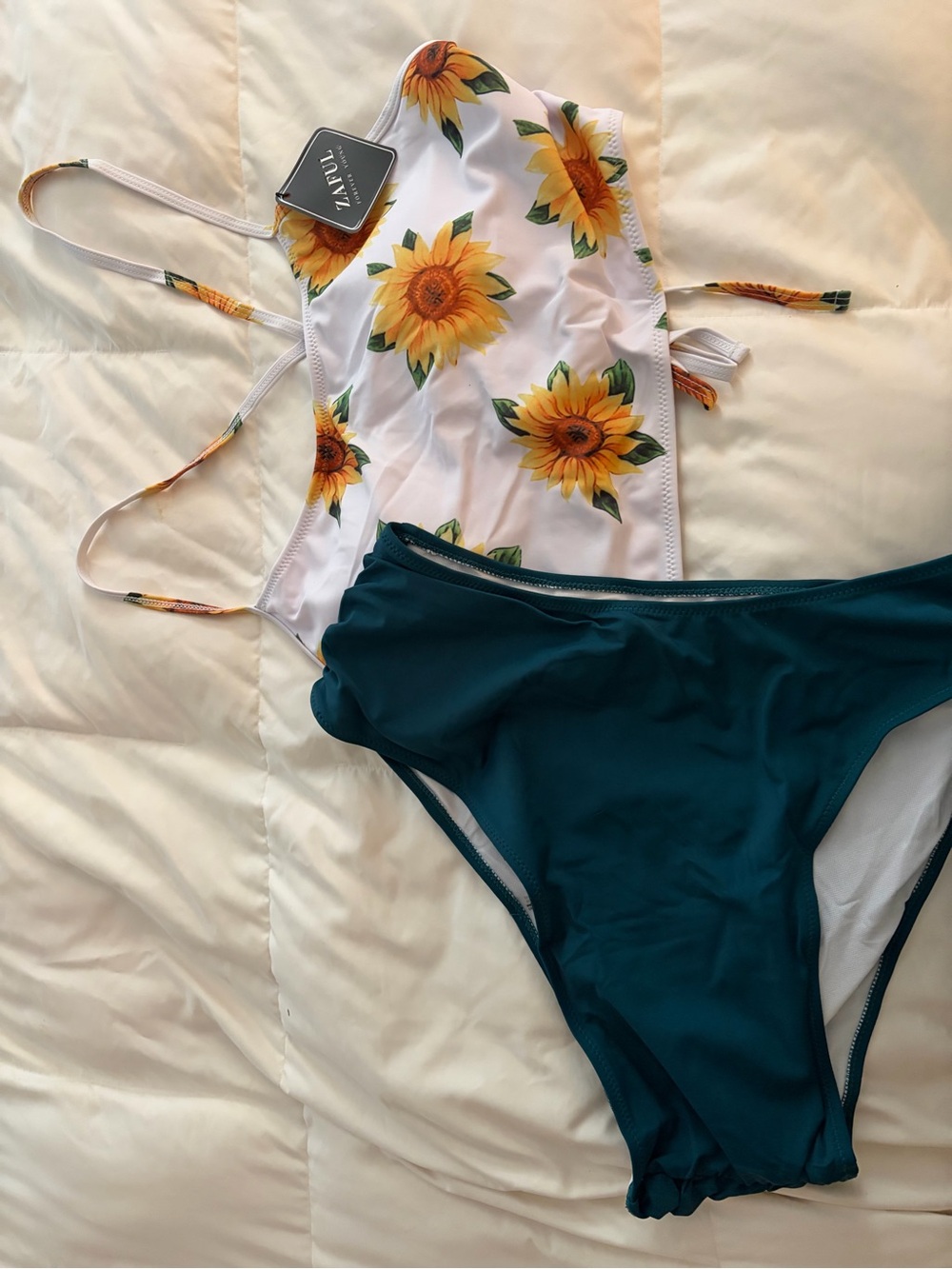 Zaful White Sunflower Print Two Piece with Teal Bottoms